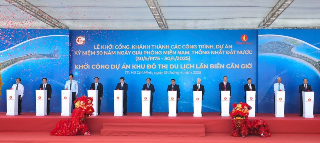 Hình ảnh lễ khởi công hôm 19/4